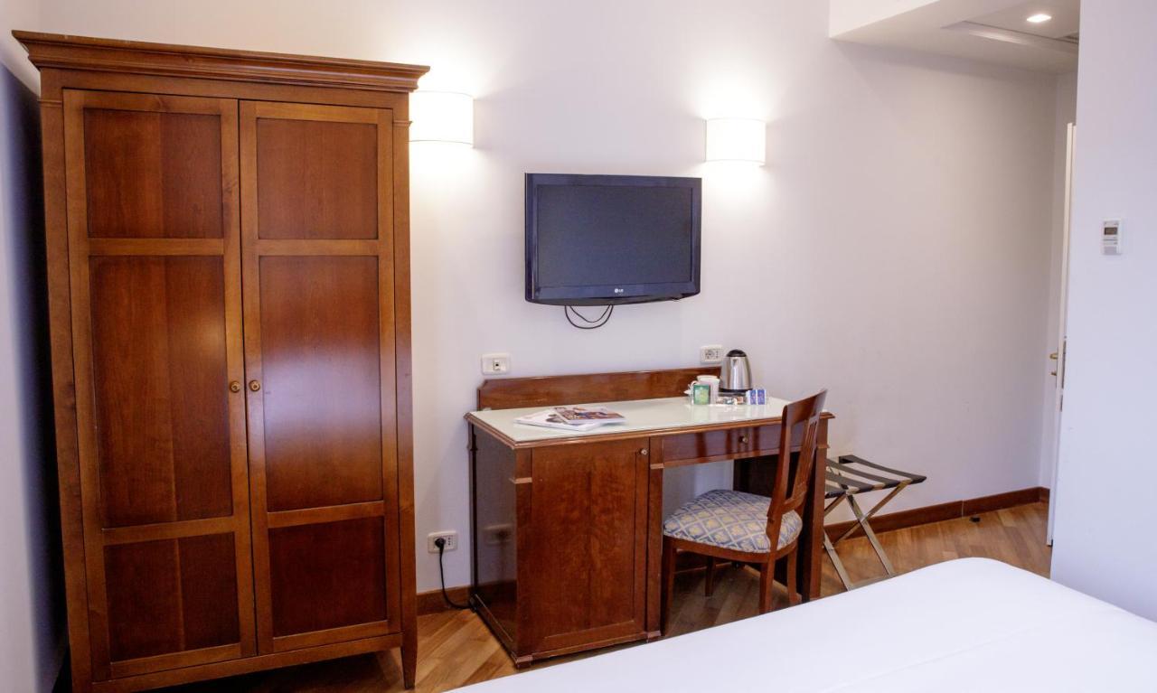 Western Ai Cavalieri 4* Palerme